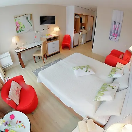 Apartament Prywatny W Diwa W Strefie Kurortowej Z Klimatyzacja I Parkingiem Wcentrum Kolobrzegu