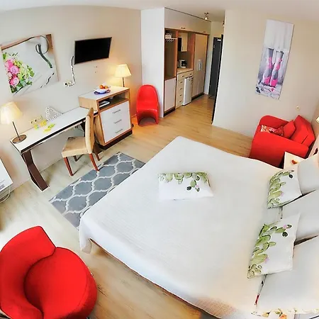 Prywatny W Diwa W Strefie Kurortowej Z Klimatyzacja I Parkingiem Wcentrum Kolobrzegu