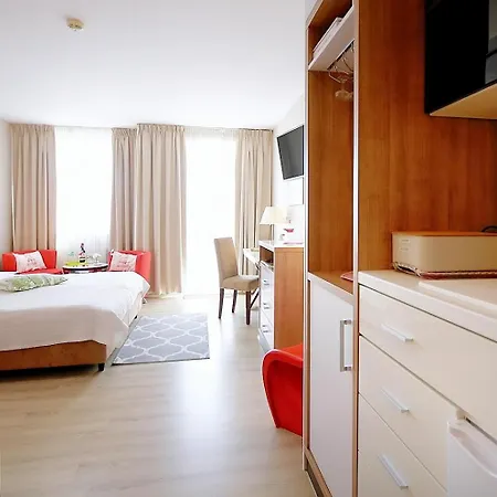 Prywatny W Diwa W Strefie Kurortowej Z Klimatyzacja I Parkingiem Wcentrum Kolobrzegu Apartment *