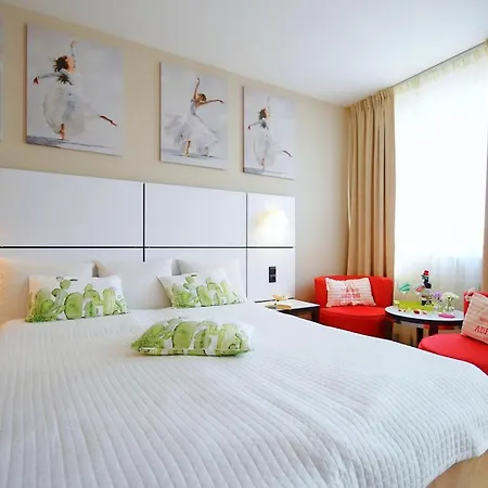 Prywatny W Diwa W Strefie Kurortowej Z Klimatyzacja I Parkingiem Wcentrum Kolobrzegu Kolberg