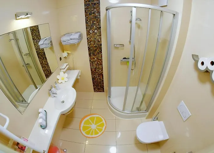 Prywatny W Diwa W Strefie Kurortowej Z Klimatyzacja I Parkingiem Wcentrum Kolobrzegu 아파트 코워브제크